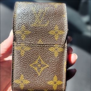 Louis Vuitton Etui Mics. Case